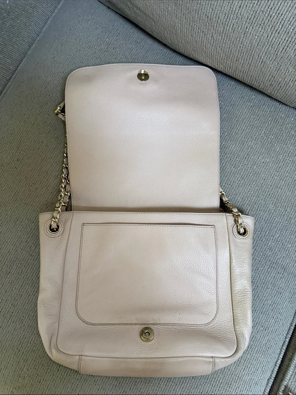 Tory Burch Blush Pebbled Leather Shoulder Bag with Chain Strap